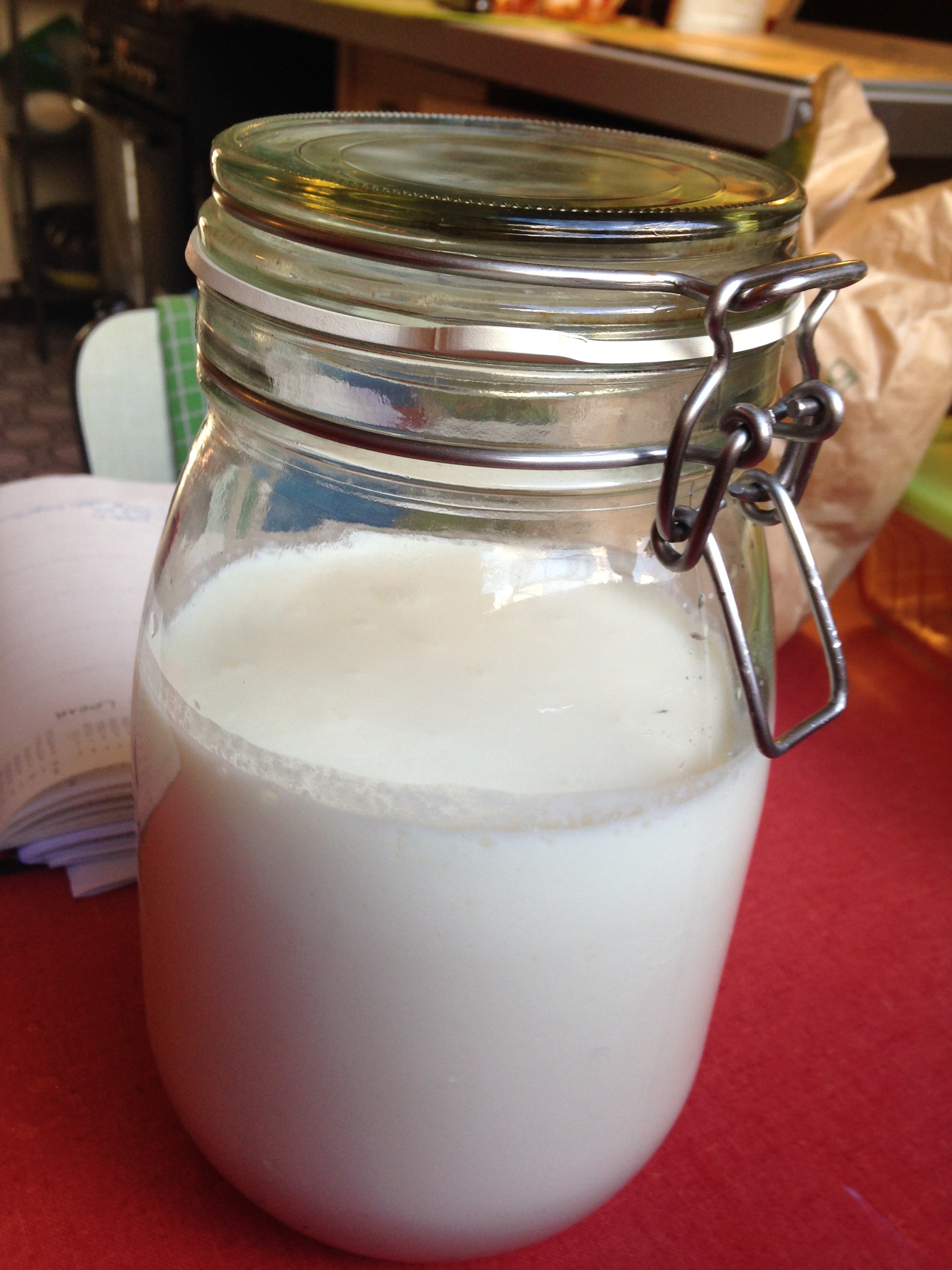 How to make milk kefir 